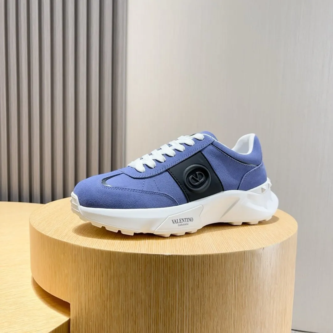 Men's Men's Shoes 💰P520💰[VALENTINO] Huanu Tianlun Fashionable Casual Sports Shoes Original model opening, new models available first! Not high-profile yet avant-garde! Simple, low-key and fashionable, super versatile style, the upper is made of original cowhide, luxurious sheepskin lining craftsmanship, sole: the original sole is specially provided by the original factory and is super comfortable. The version is comfortable on the feet and is so strict on any small area. Size: 38-45 (45 is custom-made and cannot be returned or exchanged)